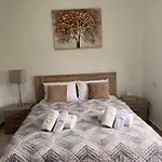 Eleona's Royal Gardens By Yiota - Luxury 2 Bed In Exclusive Complex * Peyia