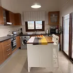 Eleona's Royal Gardens By Yiota - Luxury 2 Bed In Exclusive Complex * Peyia
