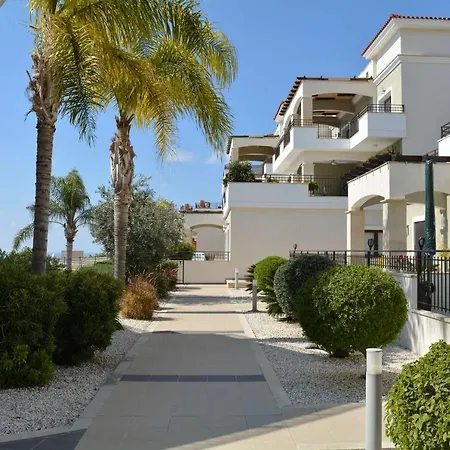 Eleona's Royal Gardens By Yiota - Luxury 2 Bed In Exclusive Complex דירה *