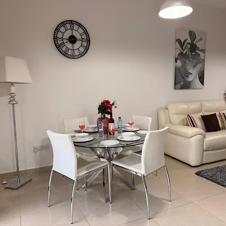 Eleona's Royal Gardens By Yiota - Luxury 2 Bed In Exclusive Complex * Pegeia