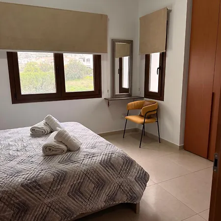 Eleona's Royal Gardens By Yiota - Luxury 2 Bed In Exclusive Complex * Peyia