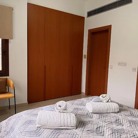 Lejlighed Eleona's Royal Gardens By Yiota - Luxury 2 Bed In Exclusive Complex