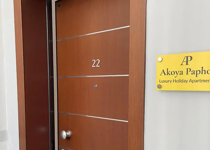 Eleona's Royal Gardens By Yiota - Luxury 2 Bed In Exclusive Complex Peyia