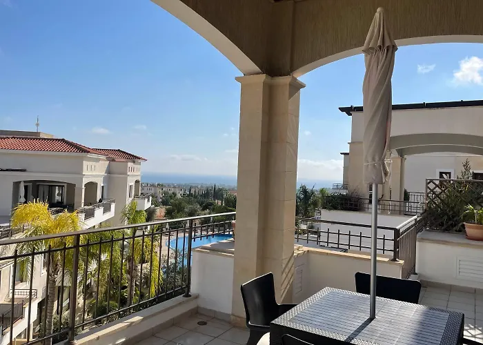 Eleona's Royal Gardens By Yiota - Luxury 2 Bed In Exclusive Complex *