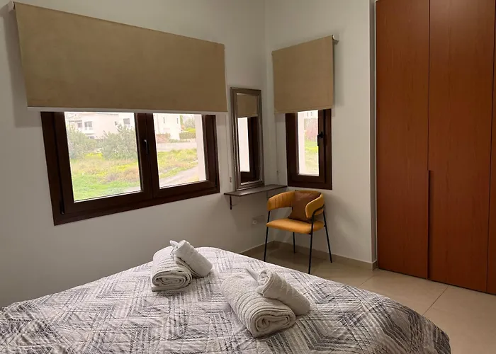 Appartement Eleona's Royal Gardens By Yiota - Luxury 2 Bed In Exclusive Complex Peyia