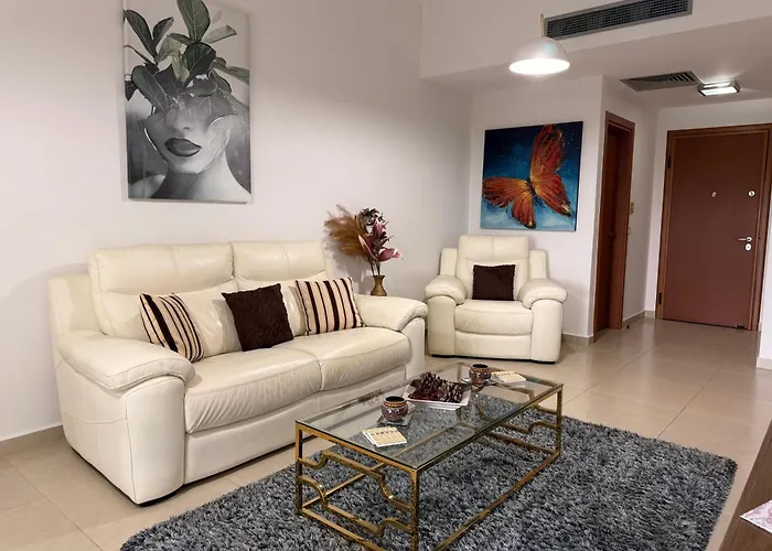 Eleona's Royal Gardens By Yiota - Luxury 2 Bed In Exclusive Complex