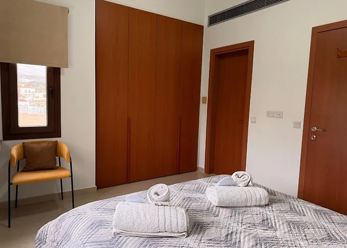 Appartement Eleona's Royal Gardens By Yiota - Luxury 2 Bed In Exclusive Complex