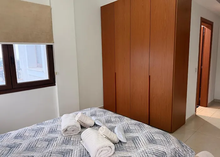 Eleona's Royal Gardens By Yiota - Luxury 2 Bed In Exclusive Complex *